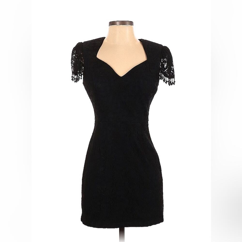 Twelve by Twelve lace overlay little black dress cocktail party, small